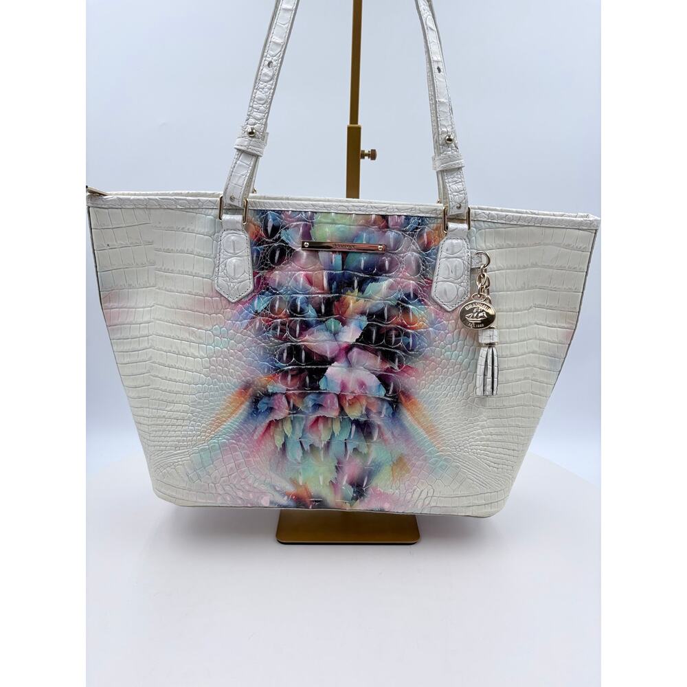 Brahmin tote with zipper - Picture 3 of 15